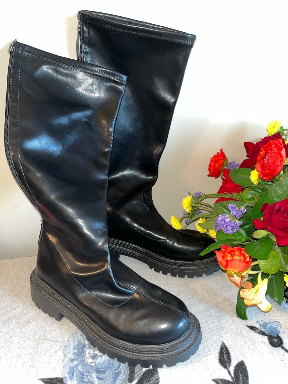 Source Unknown Black Chunky Platform Below Knee Zipper Up Boots